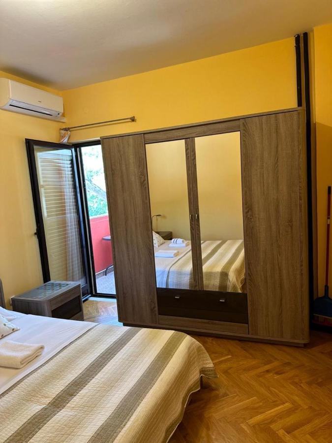 Apartament And Jaz